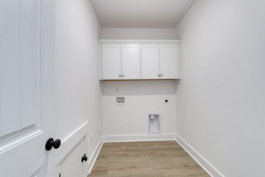 Spacious, unfurnished interior of a new home in Bally Castle, Murrells Inlet (Image 19).