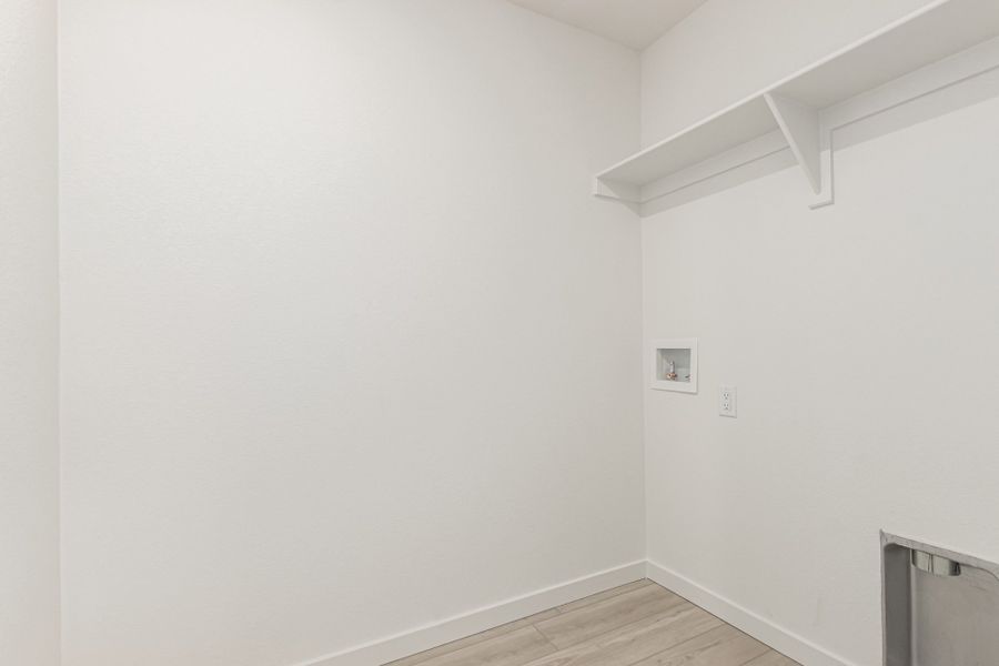 Spacious, unfurnished interior of a new home in Parkside at Victory Ridge, Colorado Springs (Image 26).