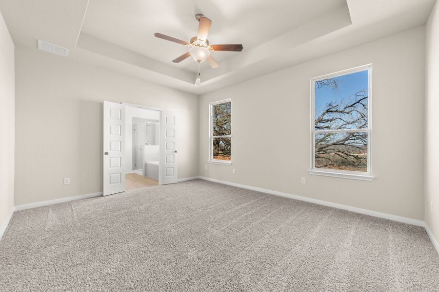 Spacious, unfurnished interior of a new home in Bonita Vista, Pleasanton (Image 15).