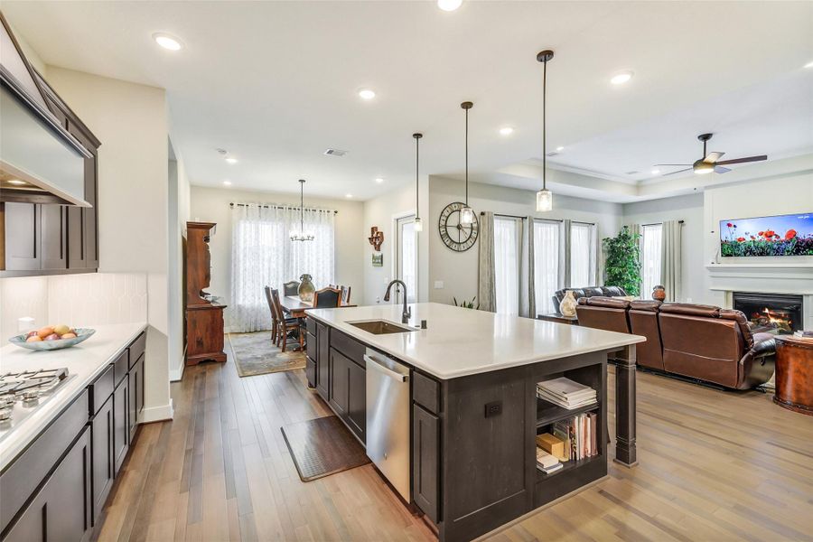 Furnished interior view inside a new home in Chambers Creek, Willis (Image 9).