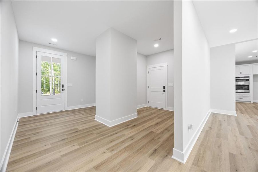 Spacious, unfurnished interior of a new home in , Jackson (Image 28).