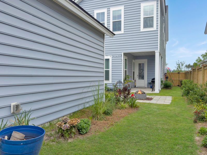 Exterior details and patio area of a home in Sweetgrass at Summers Corner, Summerville (Image 3). Exterior details and patio area of a home in Sweetgrass at Summers Corner, Summerville (Image 3).