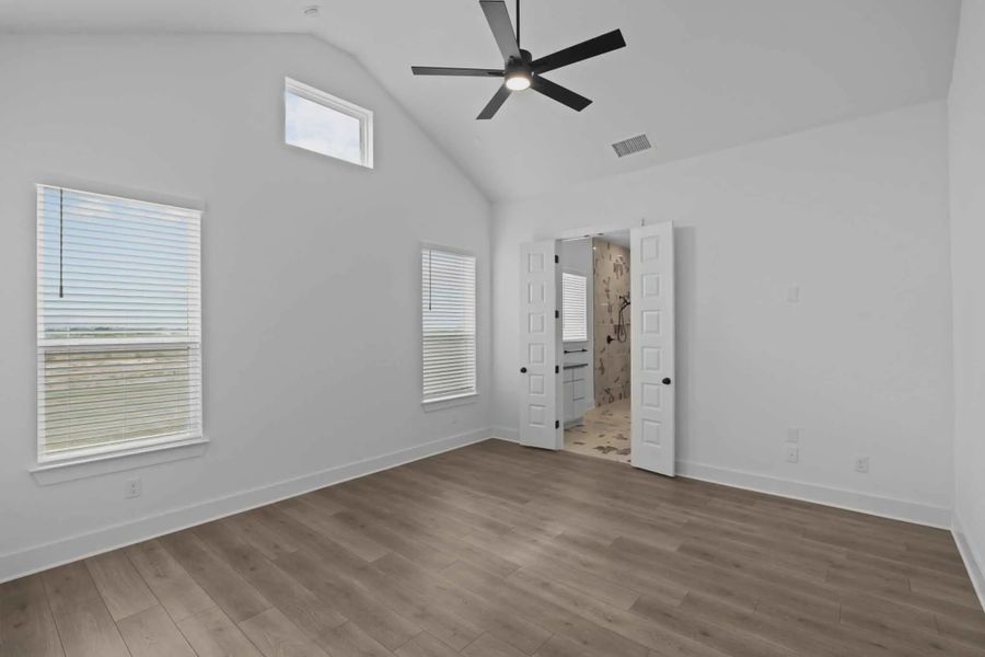 Representative unfurnished interior of a home built from the Cohen by Chesmar Homes in Sienna Lakes, San Antonio (Image 8).