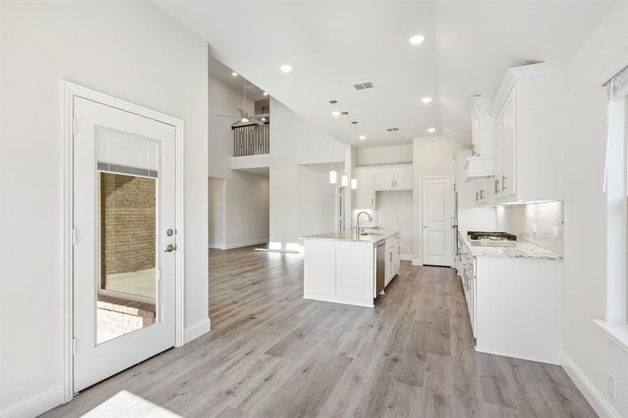 Furnished interior view inside a new home in Union Park Classic 60, Little Elm (Image 14). Furnished interior view inside a new home in Union Park Classic 60, Little Elm (Image 14).