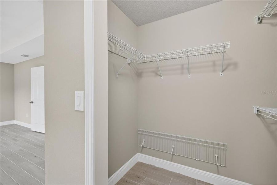 Image 34 of a home in .