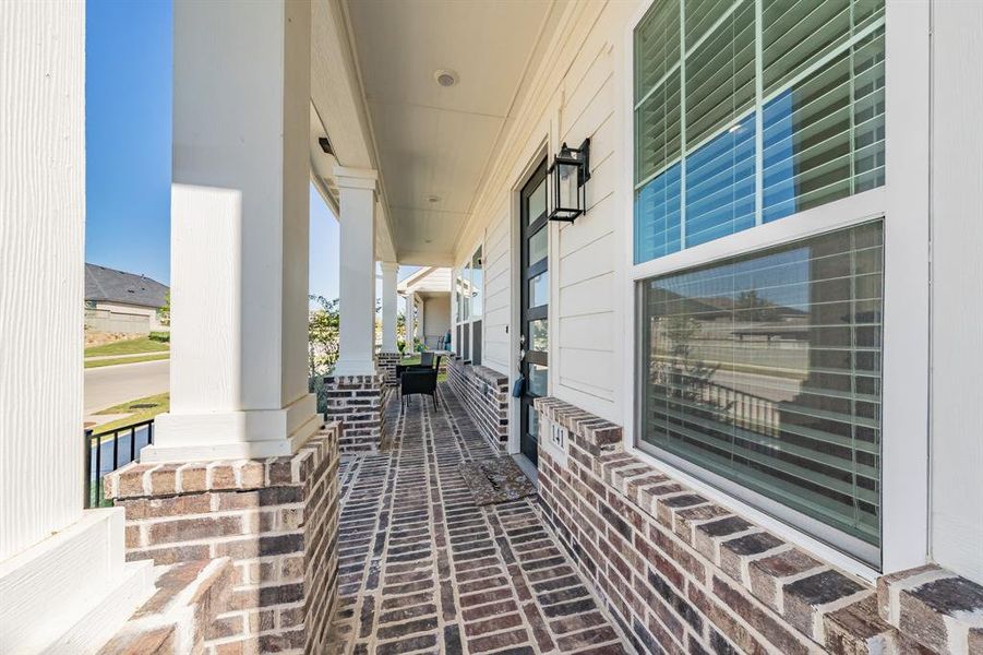 Exterior details and patio area of a home in , Northlake (Image 25).