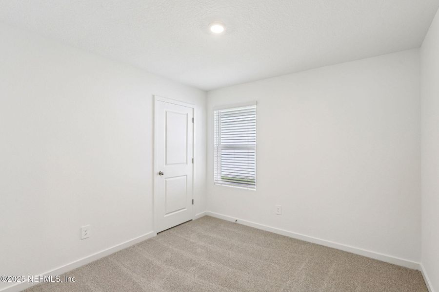 Spacious, unfurnished interior of a new home in Kings Crossing, Jacksonville (Image 26). Spacious, unfurnished interior of a new home in Kings Crossing, Jacksonville (Image 26).