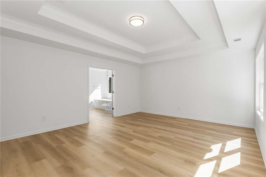 Spacious, unfurnished interior of a new home in , Gainesville (Image 39).