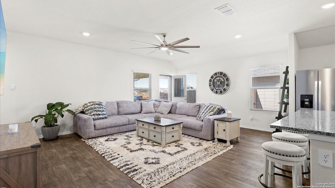 Furnished interior view inside a new home in Arroyo Ranch, Seguin (Image 13).