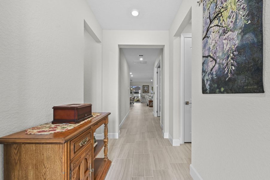 04 Entry 01 04 Entry 01