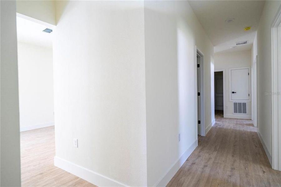Spacious, unfurnished interior of a new home in , Apopka (Image 21).