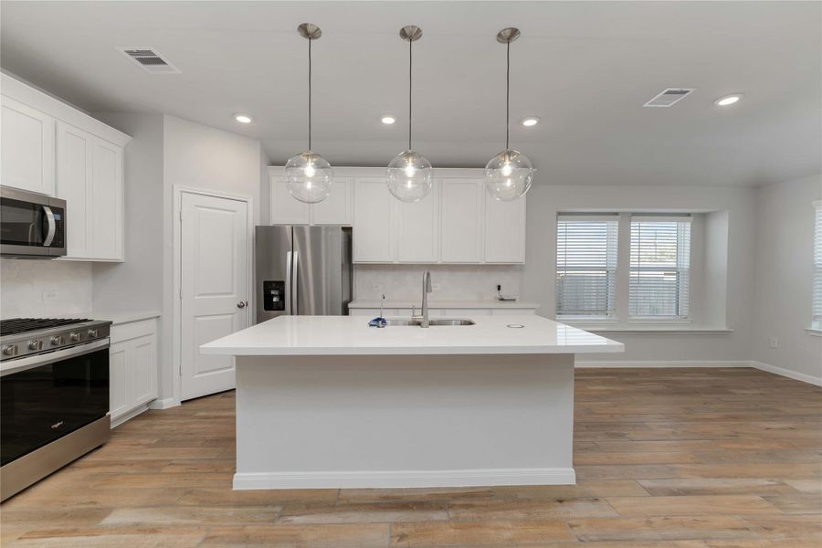 Furnished interior view inside a new home in Sunrise Cove, Texas City (Image 5).