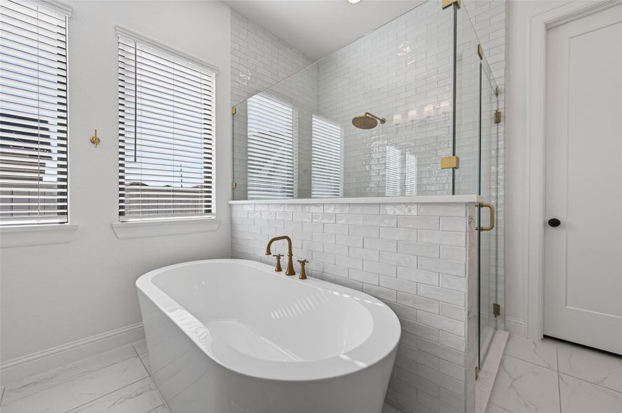 Large soaker tub Large soaker tub