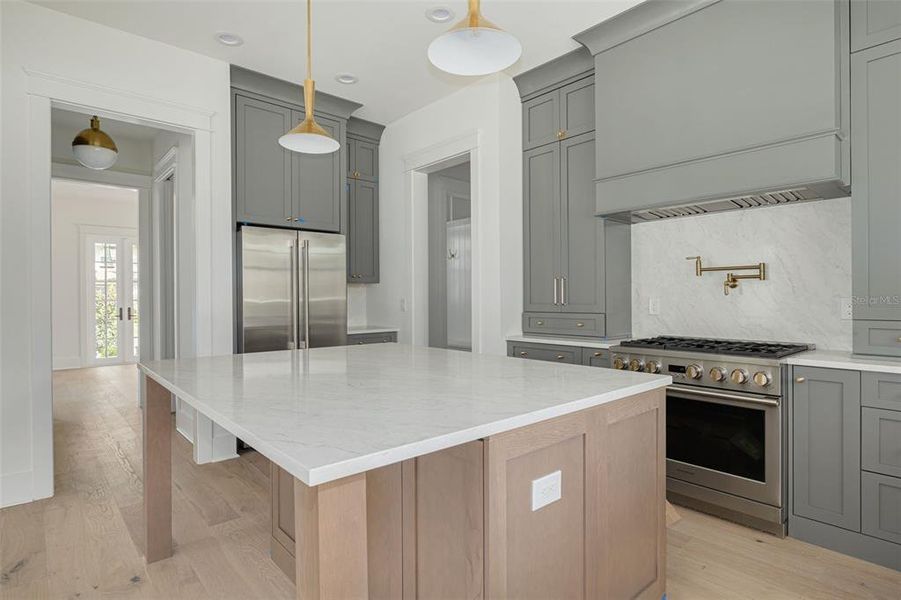 Furnished interior view inside a new home in , St. Petersburg (Image 16).