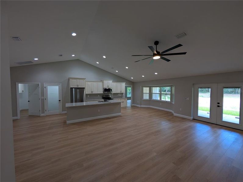 Spacious, unfurnished interior of a new home in , Dunnellon (Image 13). Spacious, unfurnished interior of a new home in , Dunnellon (Image 13).