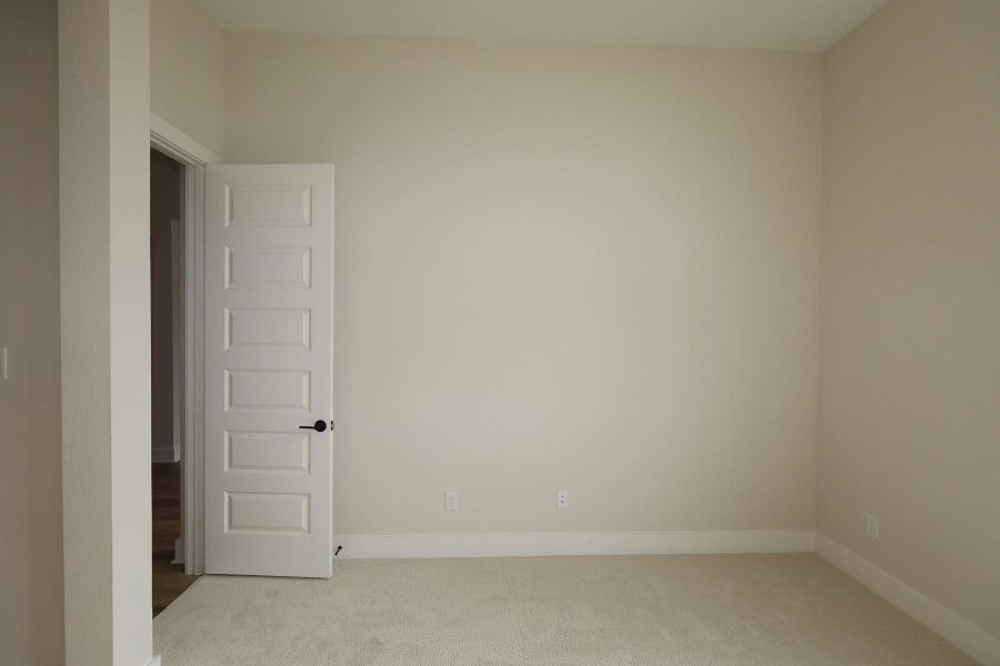Spacious, unfurnished interior of a new home in Dunham Pointe, Cypress (Image 25). Spacious, unfurnished interior of a new home in Dunham Pointe, Cypress (Image 25).