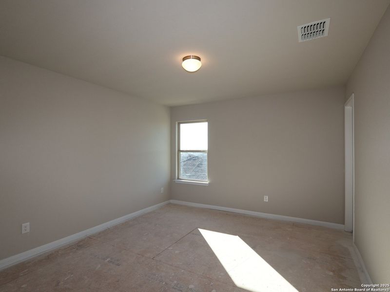 Image 41 of a home in Hunters Ranch.