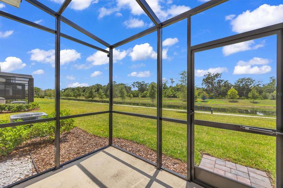 Exterior details and patio area of a home in , Orlando (Image 28).
