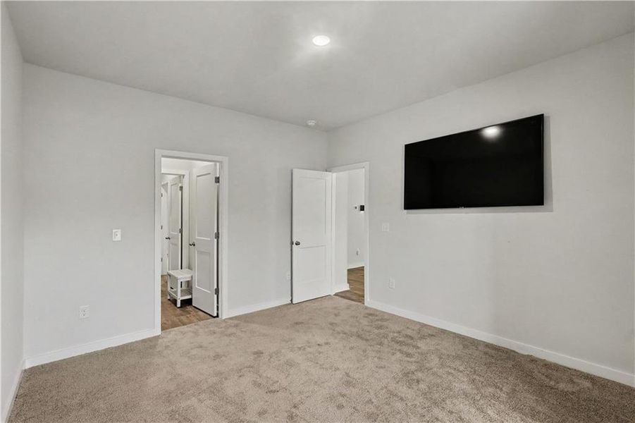Spacious, unfurnished interior of a new home in , McDonough (Image 19).