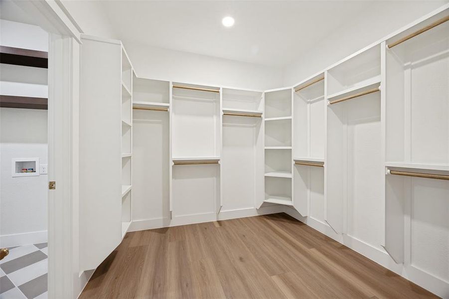 Spacious, unfurnished interior of a new home in , Pottsboro (Image 27).