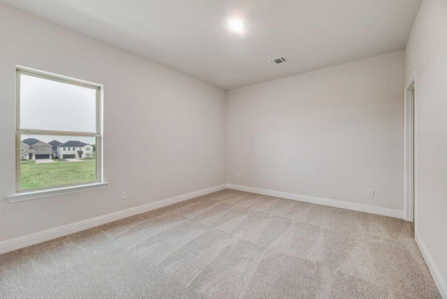 Spacious, unfurnished interior of a new home in Sutton Fields, Celina (Image 34).