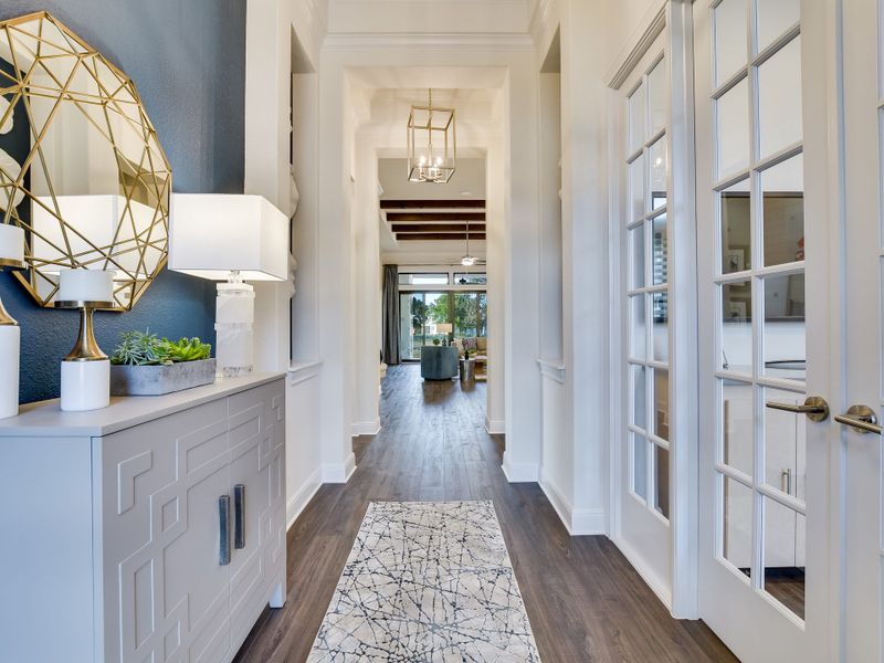 Representative furnished interior of a home built from the San Simeon I by Giddens Homes in Clearwater Ranch, Liberty Hill (Image 162).