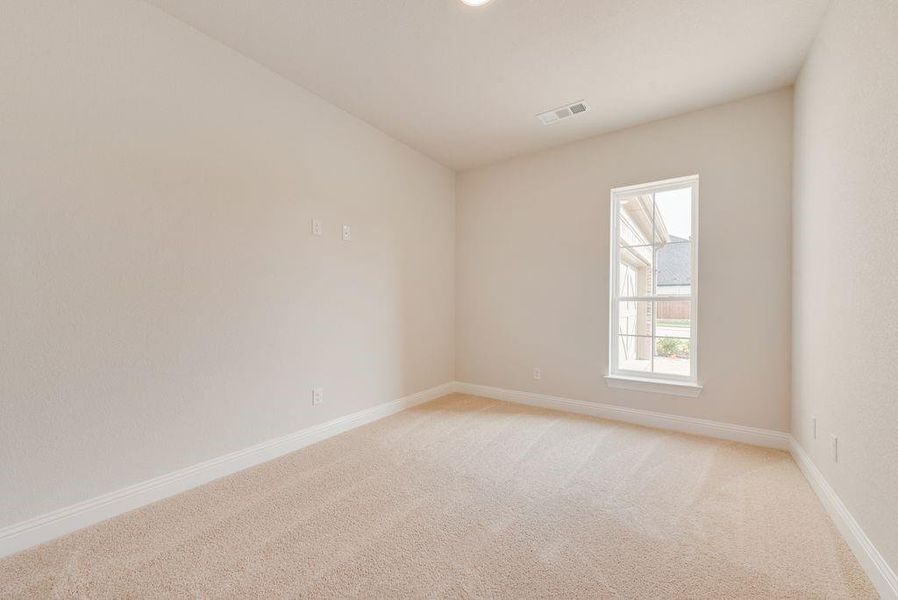 Spacious, unfurnished interior of a new home in Somercrest, Midlothian (Image 13).