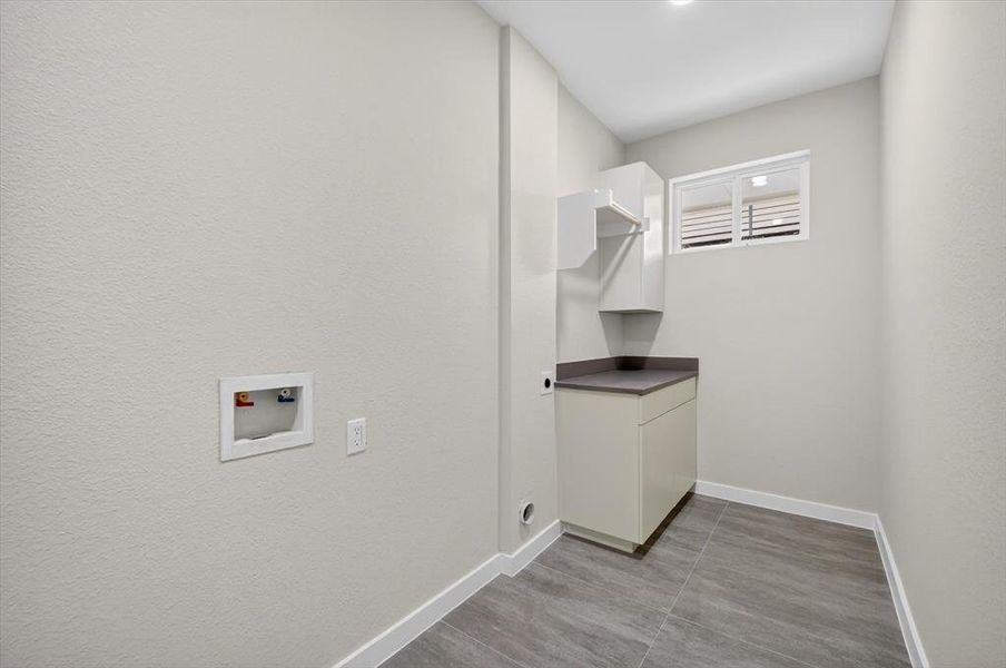 Spacious, unfurnished interior of a new home in , Irving (Image 32). Spacious, unfurnished interior of a new home in , Irving (Image 32).