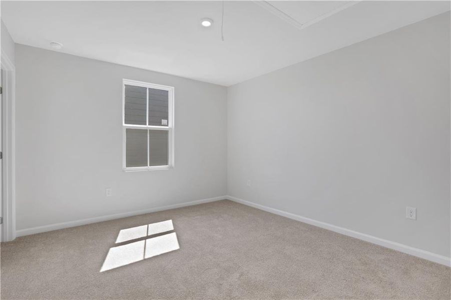 Spacious, unfurnished interior of a new home in Summertree, Stone Mountain (Image 32).