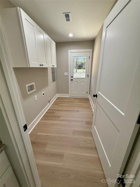 Image 15 of a home in .