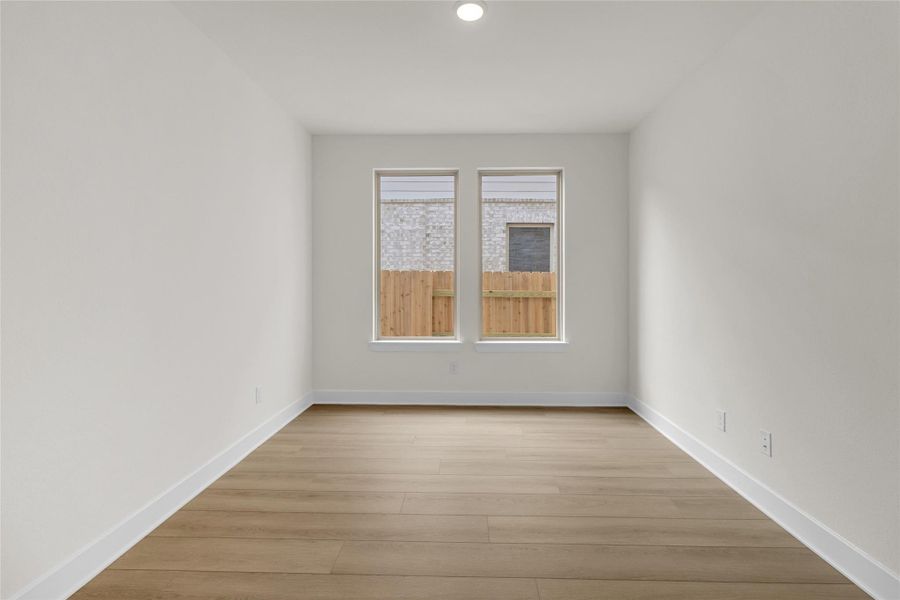 Spacious, unfurnished interior of a new home in Midline, Webster (Image 27). Spacious, unfurnished interior of a new home in Midline, Webster (Image 27).
