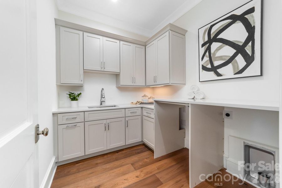 Furnished interior view inside a new home in , Davidson (Image 31).