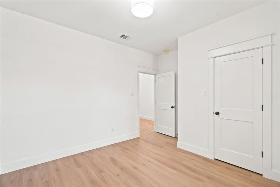 Spacious, unfurnished interior of a new home in , Fort Worth (Image 24).
