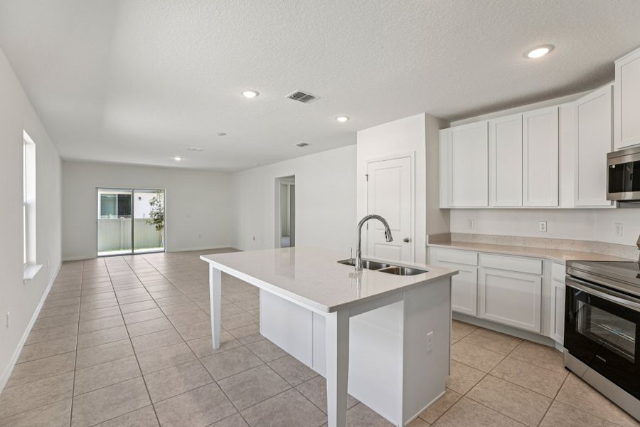 Representative furnished interior of a home built from the Vista by Maronda Homes in Heritage Station, Punta Gorda (Image 6).