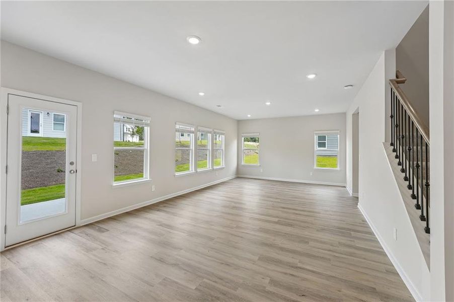 Spacious, unfurnished interior of a new home in Northwoods at Mirror Lake, Villa Rica (Image 35).