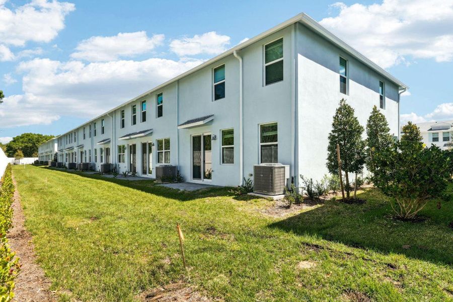 478 Salisbury Cir, Fort Pierce, FL (33)