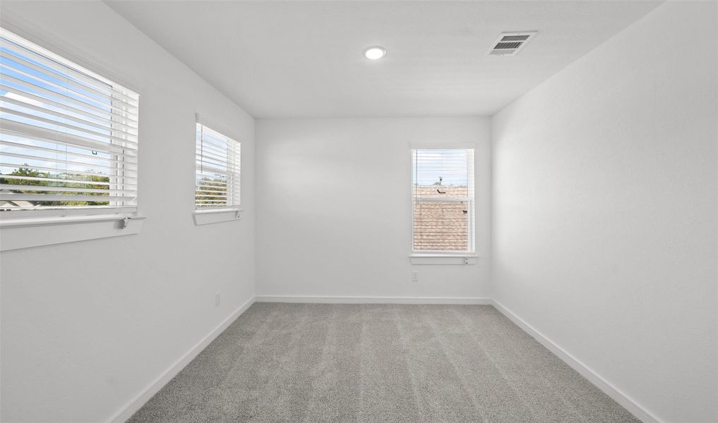 Flexible activity room (*Photo not of actual home and used for illustration purposes only.)