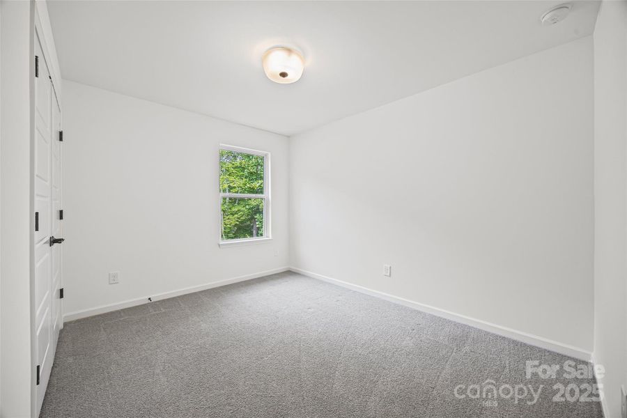 Spacious, unfurnished interior of a new home in , York (Image 19).