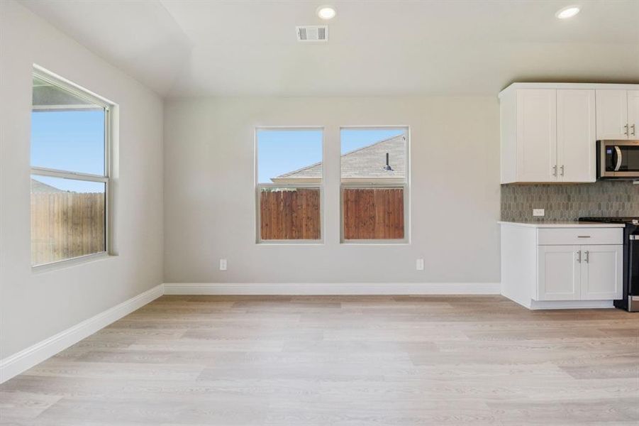 Photo is not of the actual home, but is an inspirational photo of builder’s model home and may depict options, furnishings, and/or decorator features that are not included.