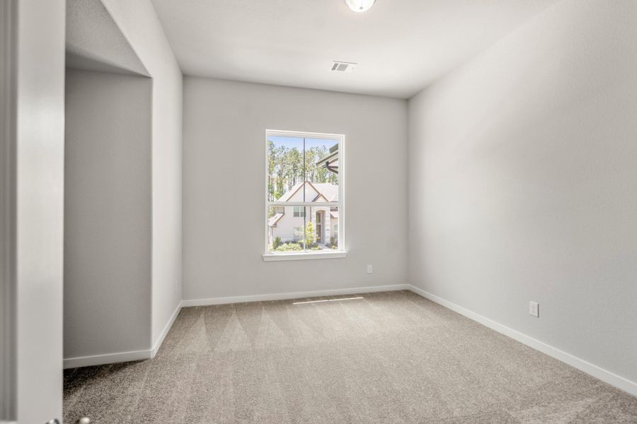 Spacious, unfurnished interior of a new home in ARTAVIA, Conroe (Image 43).