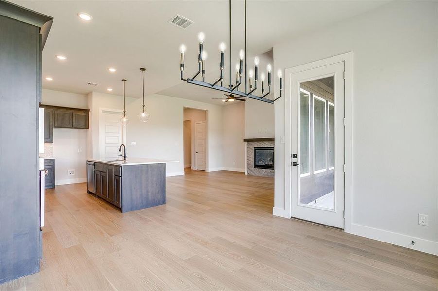 Spacious, unfurnished interior of a new home in Pecan Grove, Burleson (Image 21). Spacious, unfurnished interior of a new home in Pecan Grove, Burleson (Image 21).