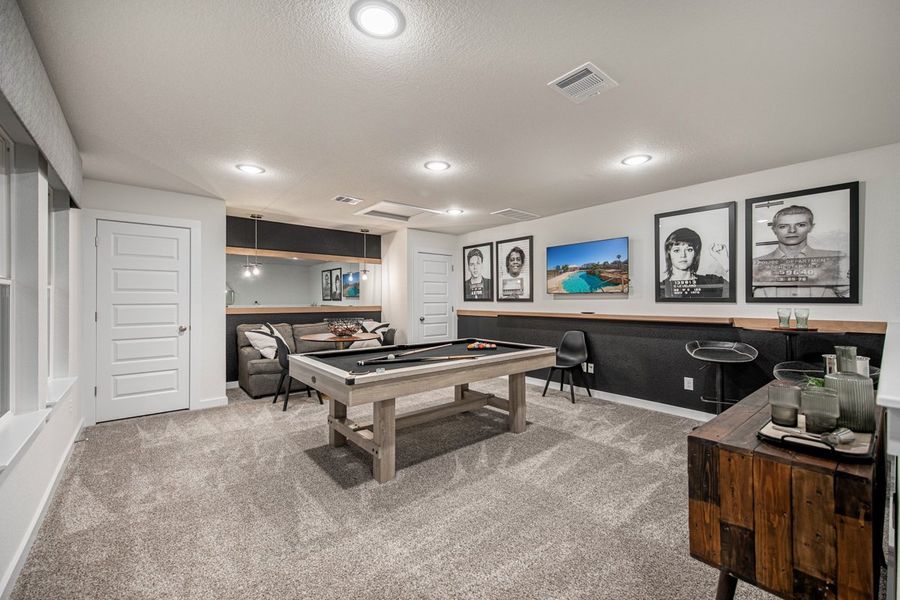 Furnished interior view inside a new home in Meyer Ranch, New Braunfels (Image 34).