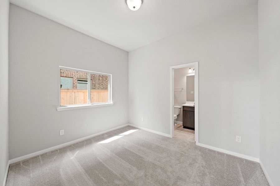 Spacious, unfurnished interior of a new home in Bridgeland 55', Cypress (Image 21).