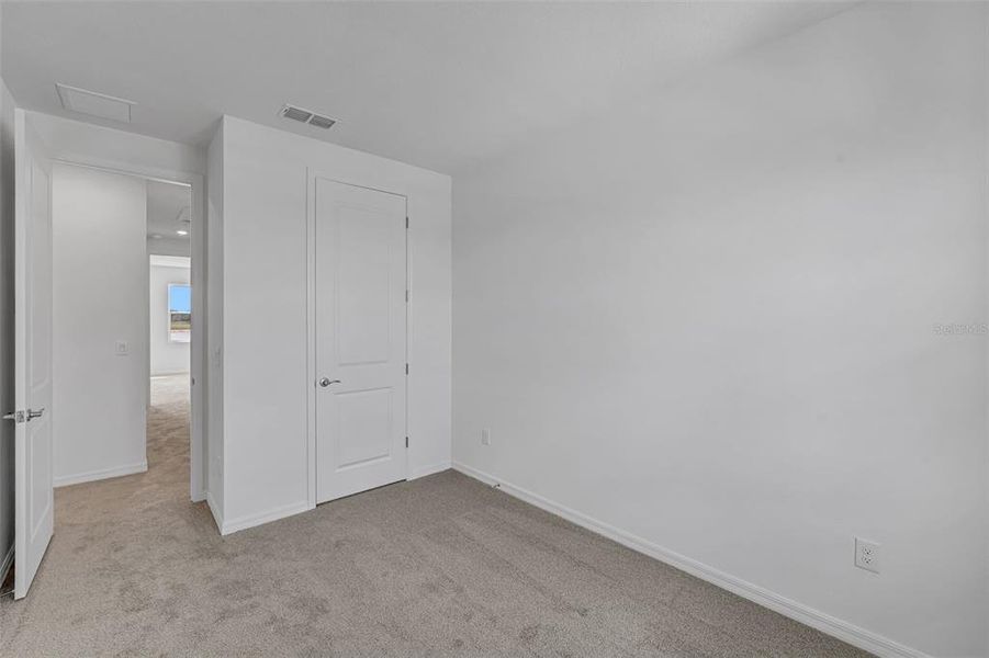 Spacious, unfurnished interior of a new home in Shores at Mirada, San Antonio (Image 25).