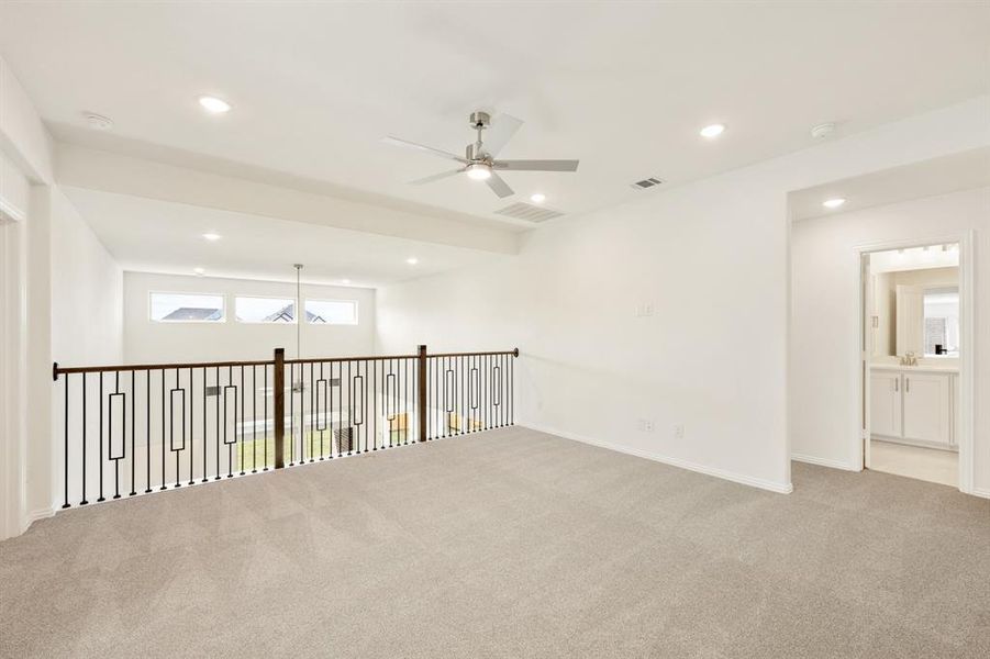 Spacious, unfurnished interior of a new home in Creekview Meadows, Pilot Point (Image 39).