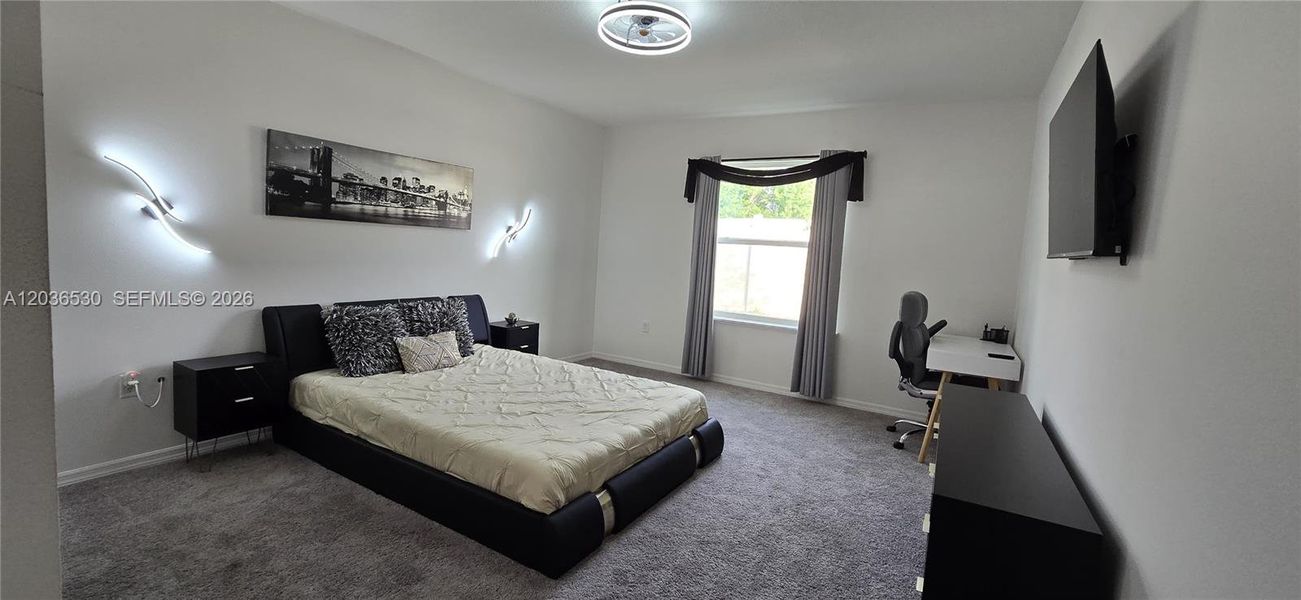 Furnished interior view inside a new home in Hammock Reserve, Haines City (Image 34).