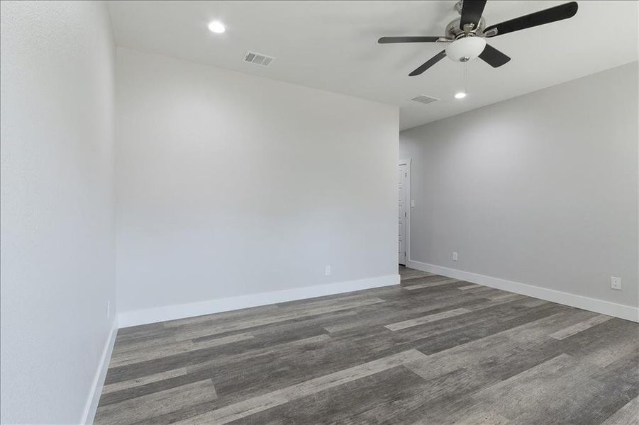 Spacious, unfurnished interior of a new home in , Sherman (Image 30). Spacious, unfurnished interior of a new home in , Sherman (Image 30).