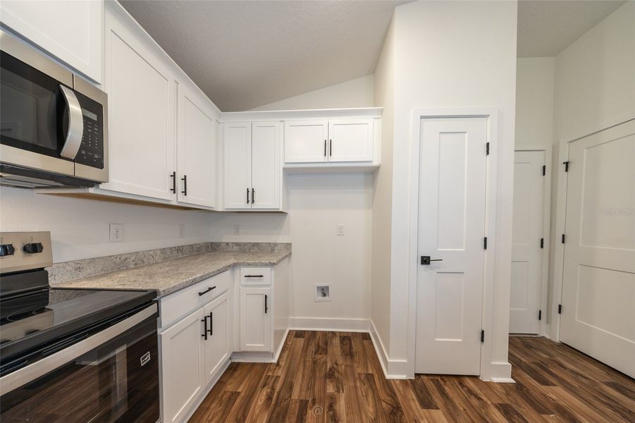 Furnished interior view inside a new home in Palm Coast, Palm Coast (Image 8).