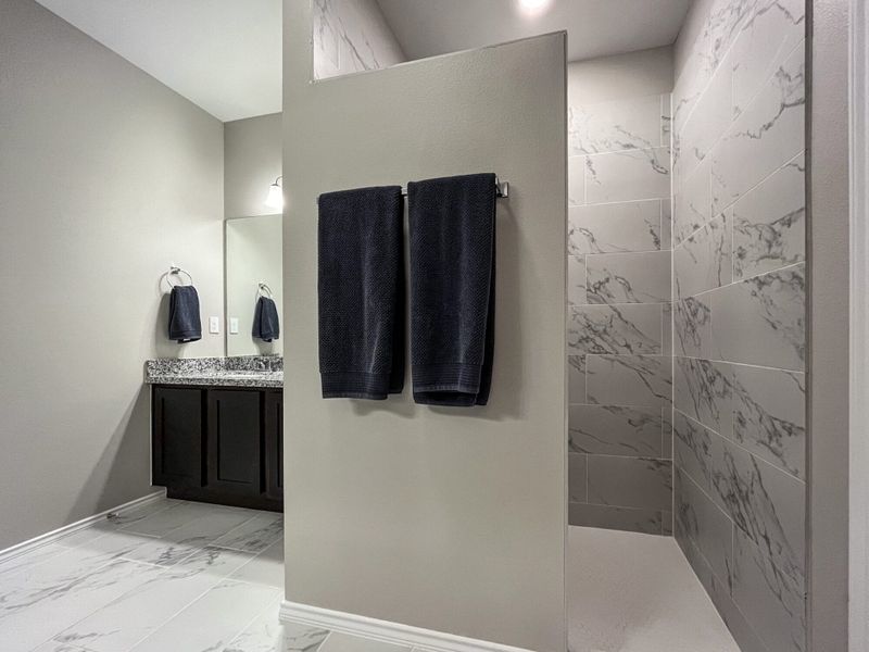 Furnished interior view inside a new home in Villas San Agustin, Laredo (Image 9).