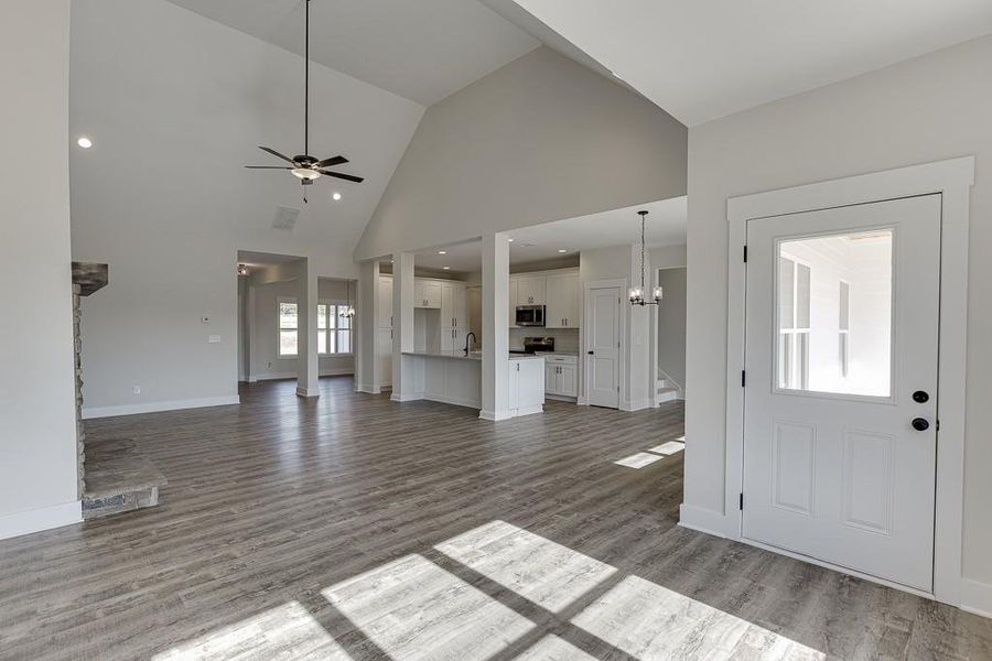 Spacious, unfurnished interior of a new home in , Hartwell (Image 33).